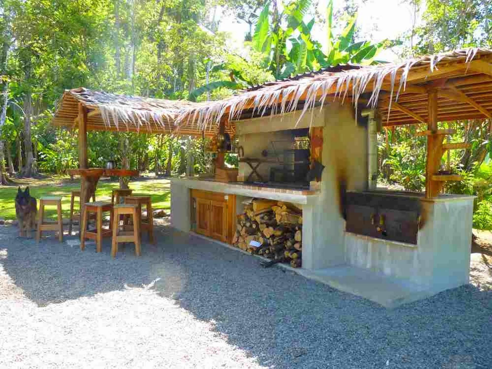 3 Bamboo Eco Lodge Cahuita Exterior foto